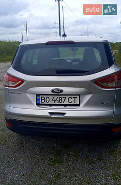 Внедорожник / Кроссовер Ford Escape 2014 в 