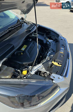 Внедорожник / Кроссовер Ford Escape 2012 в 