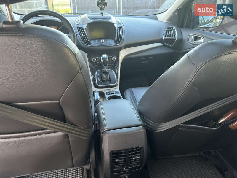 Внедорожник / Кроссовер Ford Escape 2013 в Черкассах