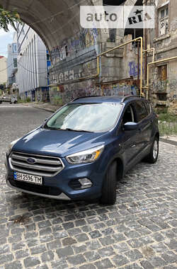 Внедорожник / Кроссовер Ford Escape 2018 в Одессе