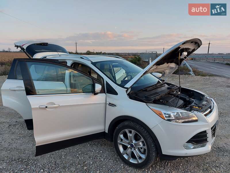 Внедорожник / Кроссовер Ford Escape 2013 в Обухове