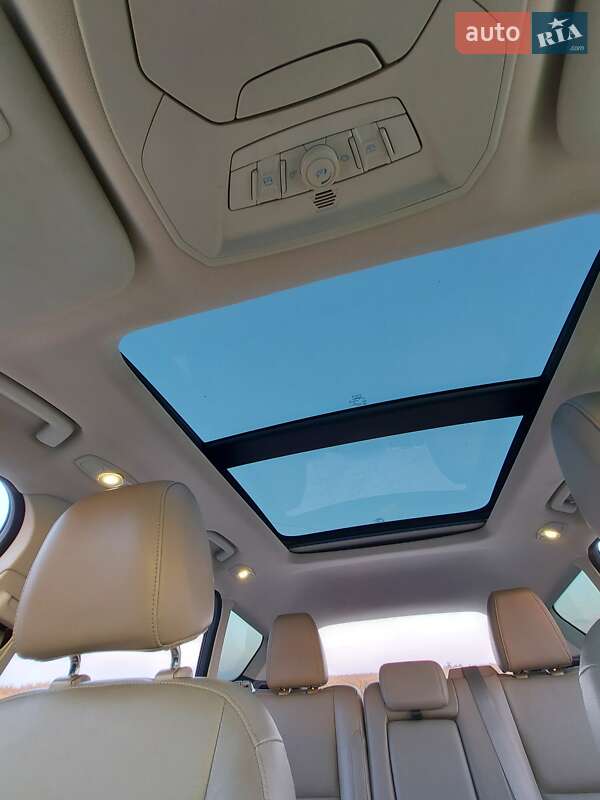 Внедорожник / Кроссовер Ford Escape 2013 в Обухове