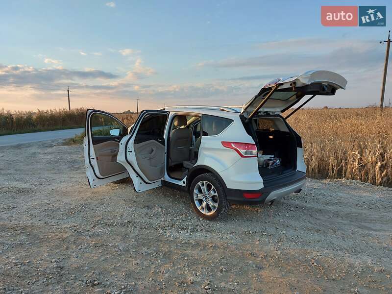 Внедорожник / Кроссовер Ford Escape 2013 в Обухове