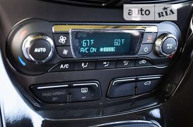 Внедорожник / Кроссовер Ford Escape 2014 в 