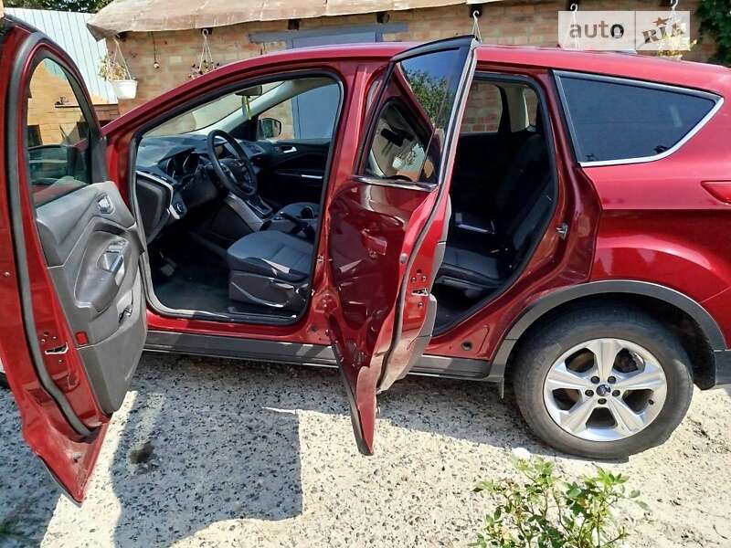 Внедорожник / Кроссовер Ford Escape 2013 в Полтаве фото 36 Внедорожник / Кроссовер Ford Escape 2013 в Полтаве