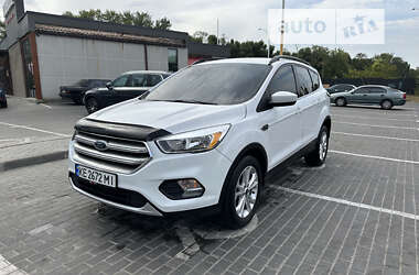 Внедорожник / Кроссовер Ford Escape 2018 в Днепре