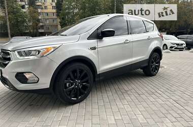 Внедорожник / Кроссовер Ford Escape 2018 в Днепре