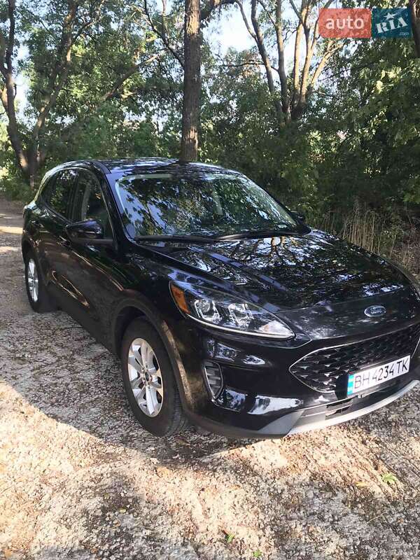 Позашляховик / Кросовер Ford Escape 2019 в Одесі