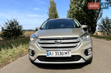 Внедорожник / Кроссовер Ford Escape 2017 в Барышевке