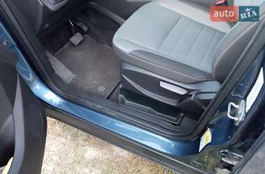 Внедорожник / Кроссовер Ford Escape 2018 в 