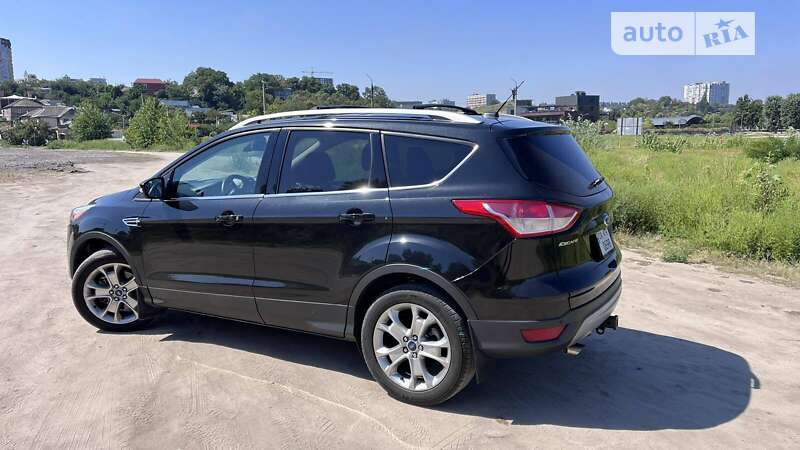 Внедорожник / Кроссовер Ford Escape 2015 в Черкассах