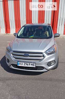 Позашляховик / Кросовер Ford Escape 2015 в Харкові