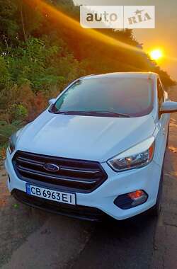 Позашляховик / Кросовер Ford Escape 2017 в Мені