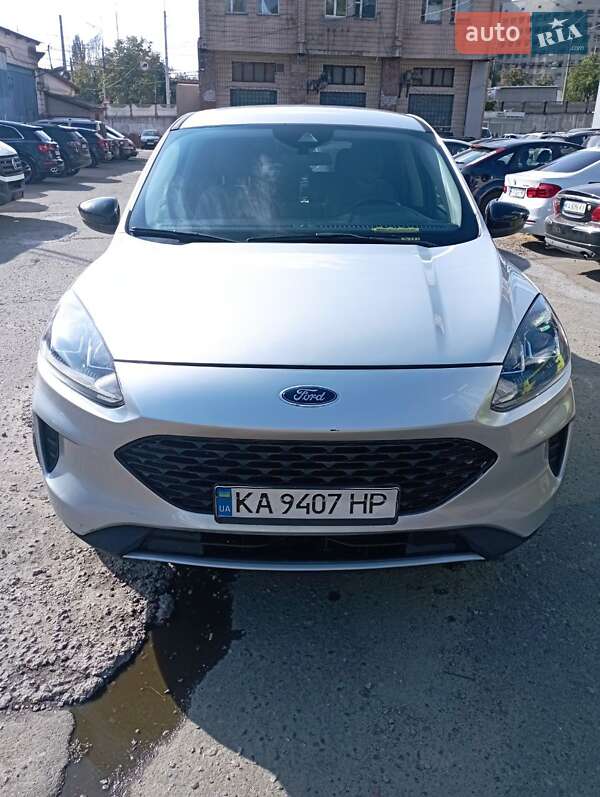 Внедорожник / Кроссовер Ford Escape 2020 в Киеве