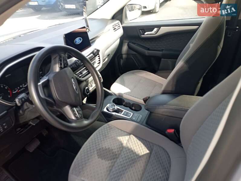 Внедорожник / Кроссовер Ford Escape 2020 в Киеве