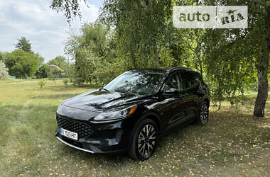 Позашляховик / Кросовер Ford Escape 2020 в Полтаві