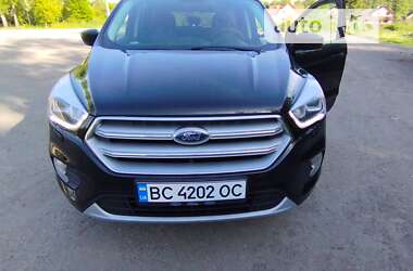 Внедорожник / Кроссовер Ford Escape 2017 в Старом Самборе