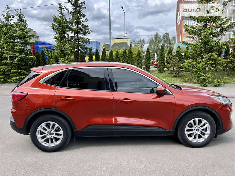 Внедорожник / Кроссовер Ford Escape 2019 в Тернополе