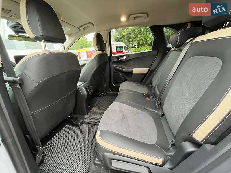 Внедорожник / Кроссовер Ford Escape 2020 в Долинской
