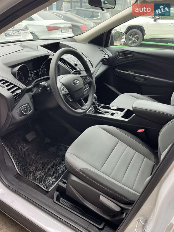 Внедорожник / Кроссовер Ford Escape 2019 в Львове