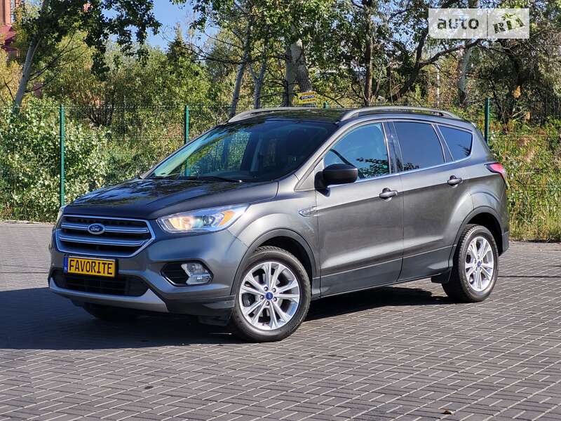 Внедорожник / Кроссовер Ford Escape 2017 в Днепре