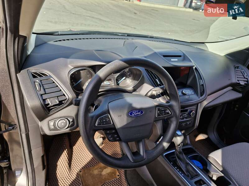 Внедорожник / Кроссовер Ford Escape 2017 в Киеве фото 31 Внедорожник / Кроссовер Ford Escape 2017 в Киеве