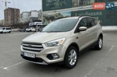 Позашляховик / Кросовер Ford Escape 2017 в Києві