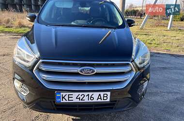 Внедорожник / Кроссовер Ford Escape 2017 в 