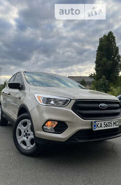 Внедорожник / Кроссовер Ford Escape 2017 в Киеве