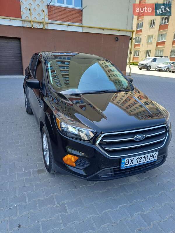 Внедорожник / Кроссовер Ford Escape 2019 в Хмельницком