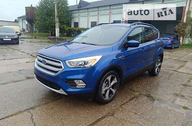 Внедорожник / Кроссовер Ford Escape 2017 в Стрые