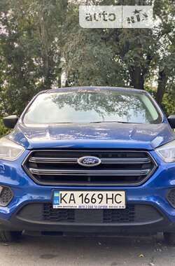 Позашляховик / Кросовер Ford Escape 2017 в Києві