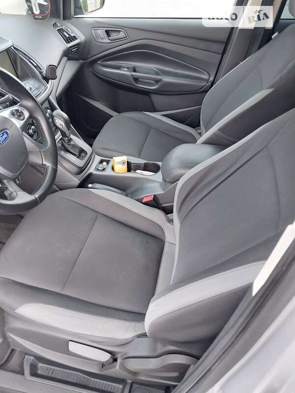 Позашляховик / Кросовер Ford Escape 2015 в Києві