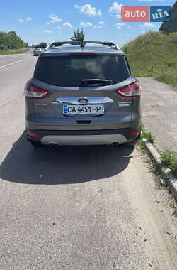 Внедорожник / Кроссовер Ford Escape 2014 в 