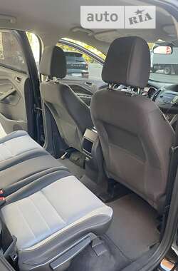 Позашляховик / Кросовер Ford Escape 2017 в 