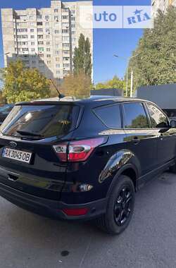Позашляховик / Кросовер Ford Escape 2017 в 