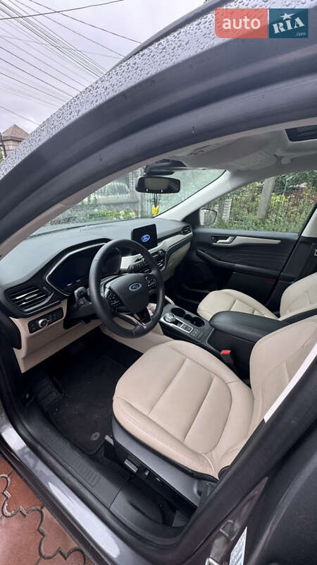 Позашляховик / Кросовер Ford Escape 2021 в Ірпені