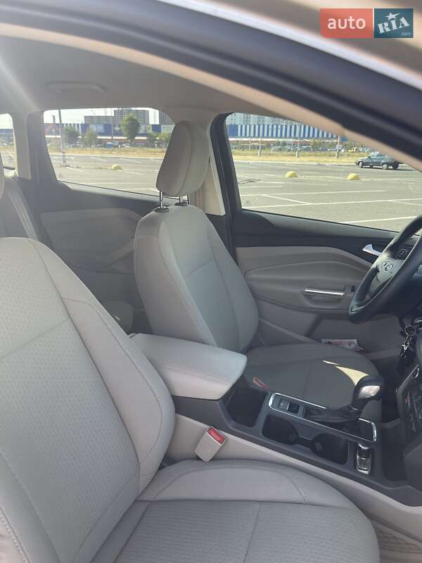 Внедорожник / Кроссовер Ford Escape 2018 в Киеве