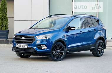 Внедорожник / Кроссовер Ford Escape 2017 в Киеве