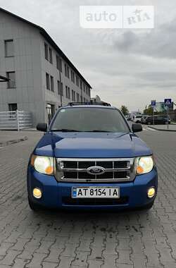 Внедорожник / Кроссовер Ford Escape 2011 в Ивано-Франковске