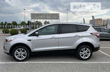 Позашляховик / Кросовер Ford Escape 2018 в Львові