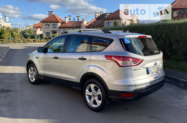 Позашляховик / Кросовер Ford Escape 2015 в Червонограді