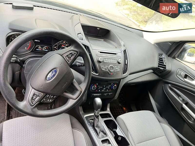 Внедорожник / Кроссовер Ford Escape 2016 в Киеве