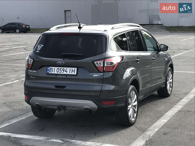 Внедорожник / Кроссовер Ford Escape 2018 в Полтаве