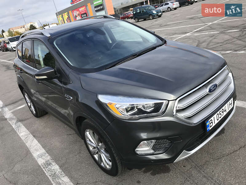 Внедорожник / Кроссовер Ford Escape 2018 в Полтаве