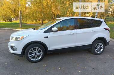 Позашляховик / Кросовер Ford Escape 2017 в Рівному