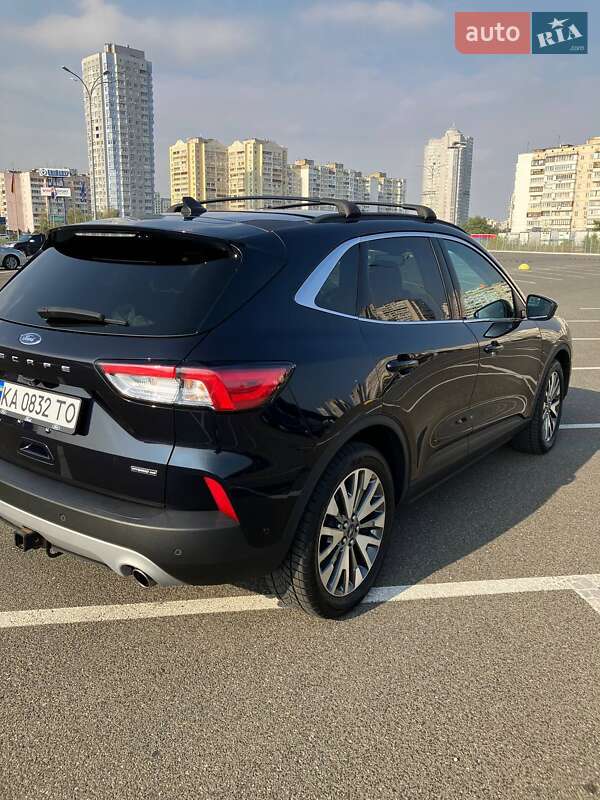 Внедорожник / Кроссовер Ford Escape 2021 в Киеве