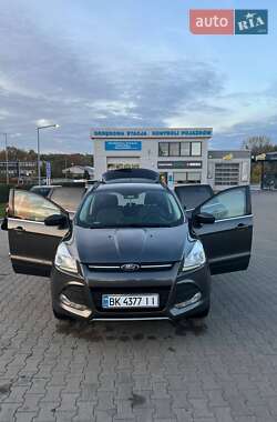 Внедорожник / Кроссовер Ford Escape 2016 в 