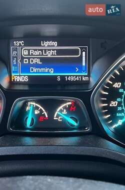 Внедорожник / Кроссовер Ford Escape 2016 в 