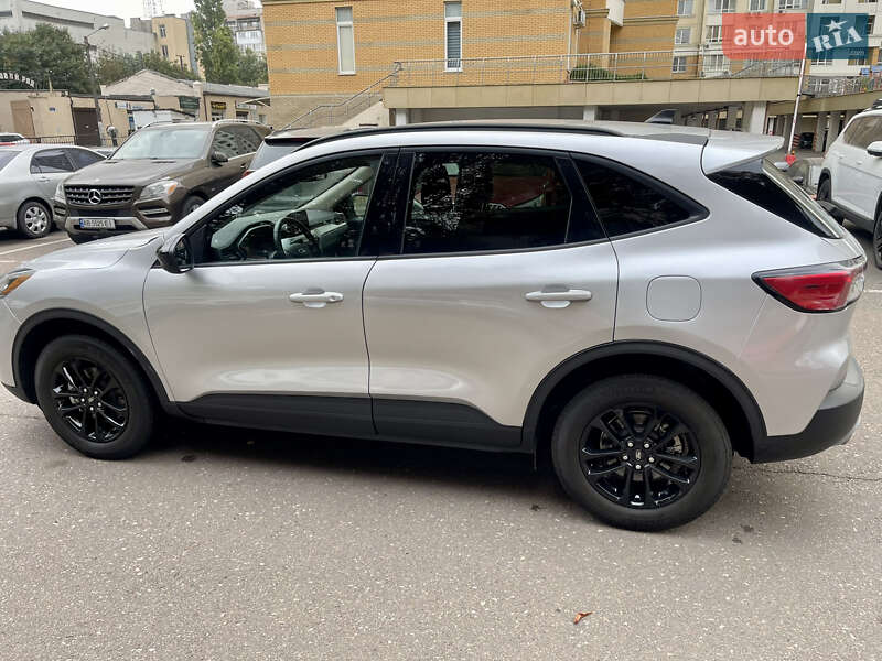 Внедорожник / Кроссовер Ford Escape 2020 в Одессе
